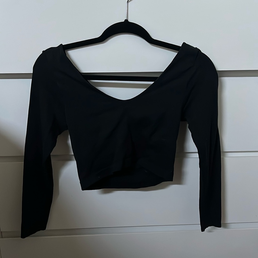 FREE PEOPLE xs/s black long sleeve crop
